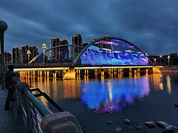 1742970194152440.jpg 喀什河道亮化.jpg