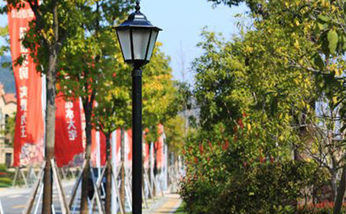 装喀什庭院灯避坑指南:庭院路灯防雷接地要点 装喀什庭院灯避坑指南:庭院路灯防雷接地要点